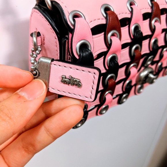 🔴SOLD🔴 COACH Dinky Crossbody F86832 - Picture 2 of 8